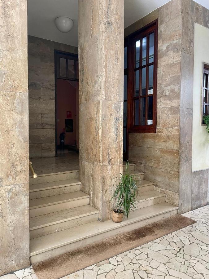Claudia's In Fieracity&mico&sansiro Apartment Milan